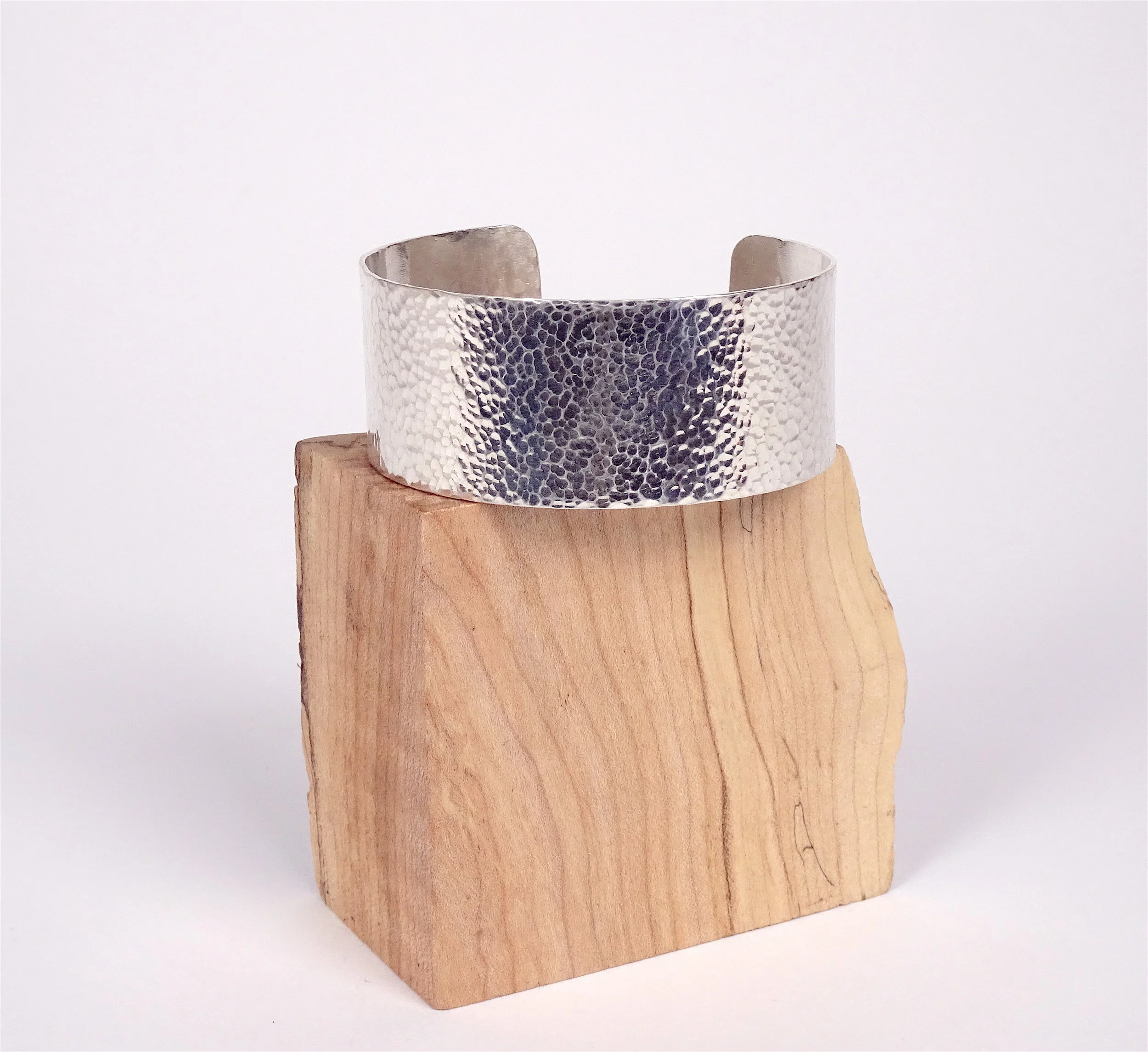 Dappled Cuff 1%22 front tall.JPG
