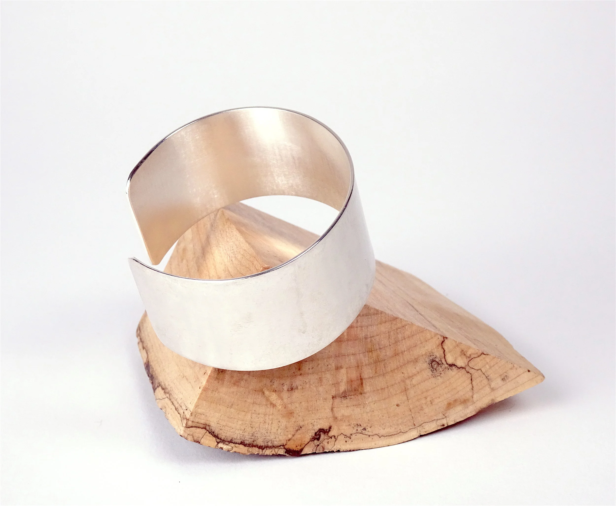 Brushed Cuff 1%22 side balanced.JPG