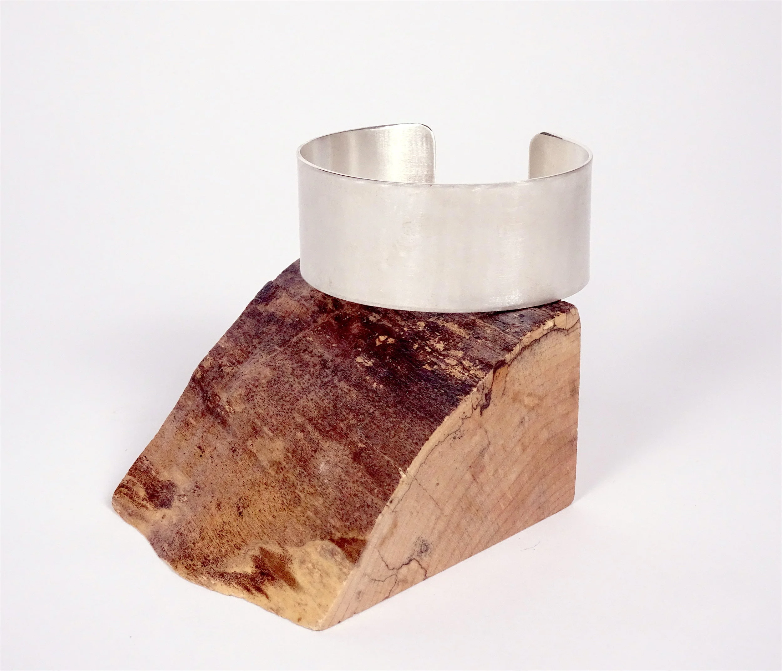 Brushed Cuff 1%22 front.JPG