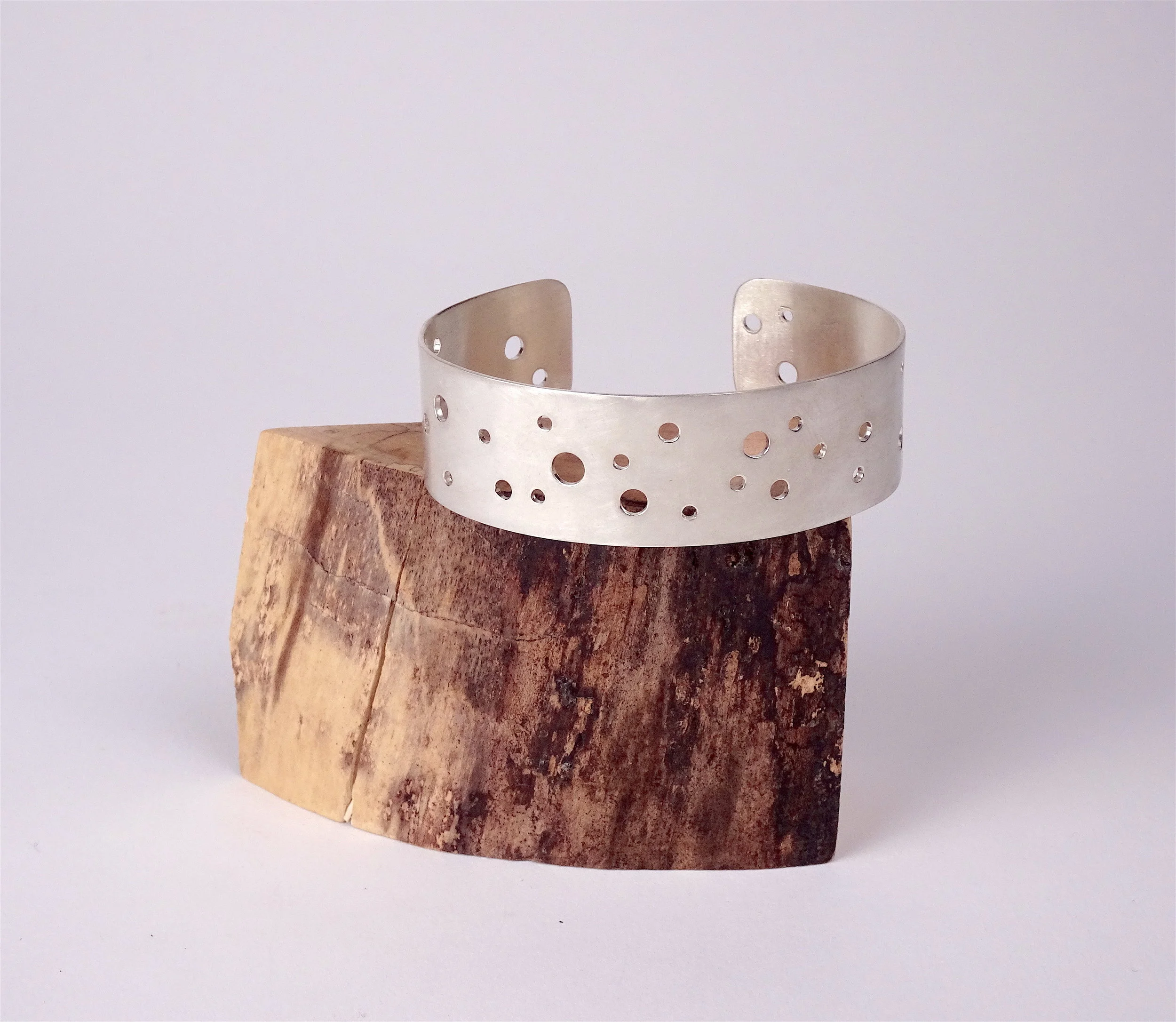 Constellation Cuff .75%22 front.JPG