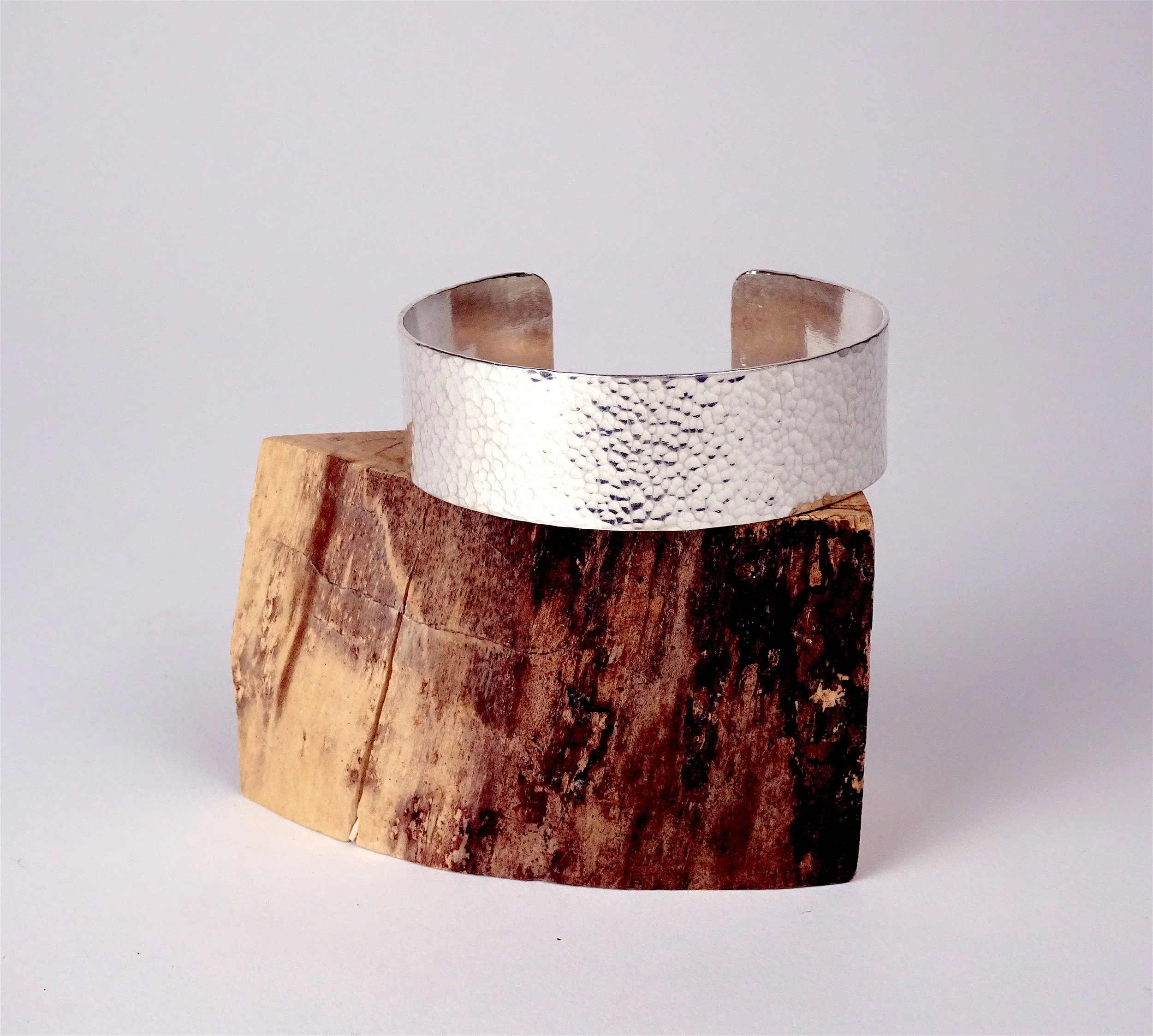 Dappled Cuff .75 front.JPG