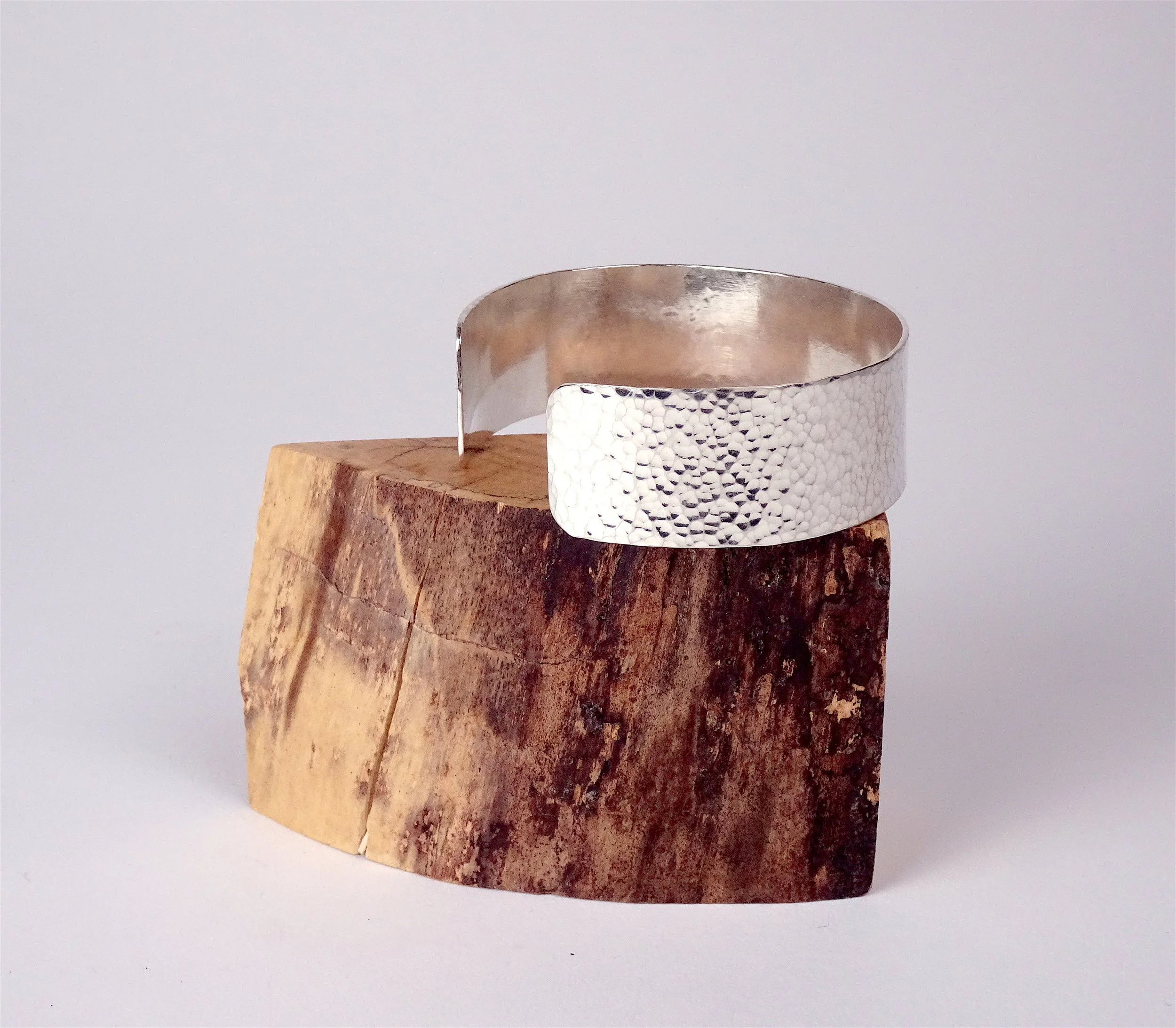 Dappled Cuff .75 back left.JPG