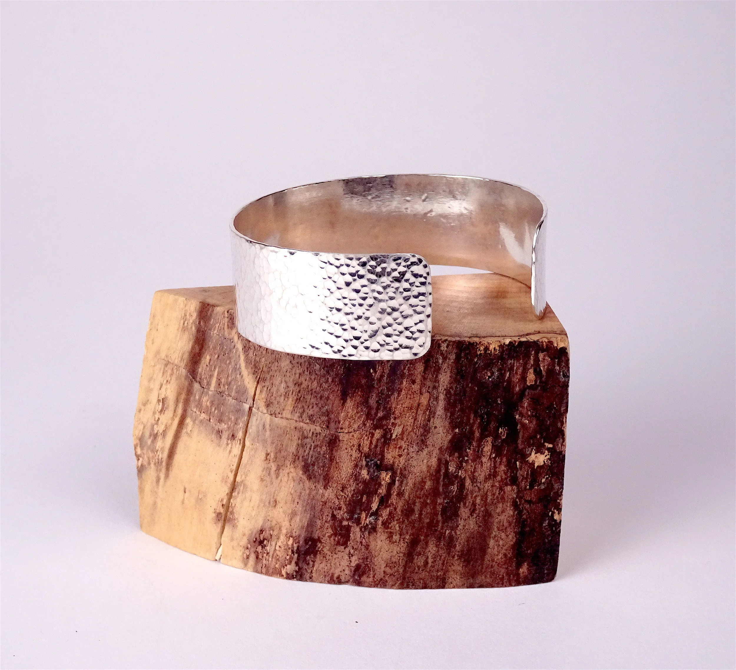 Dappled Cuff .75 back right.JPG