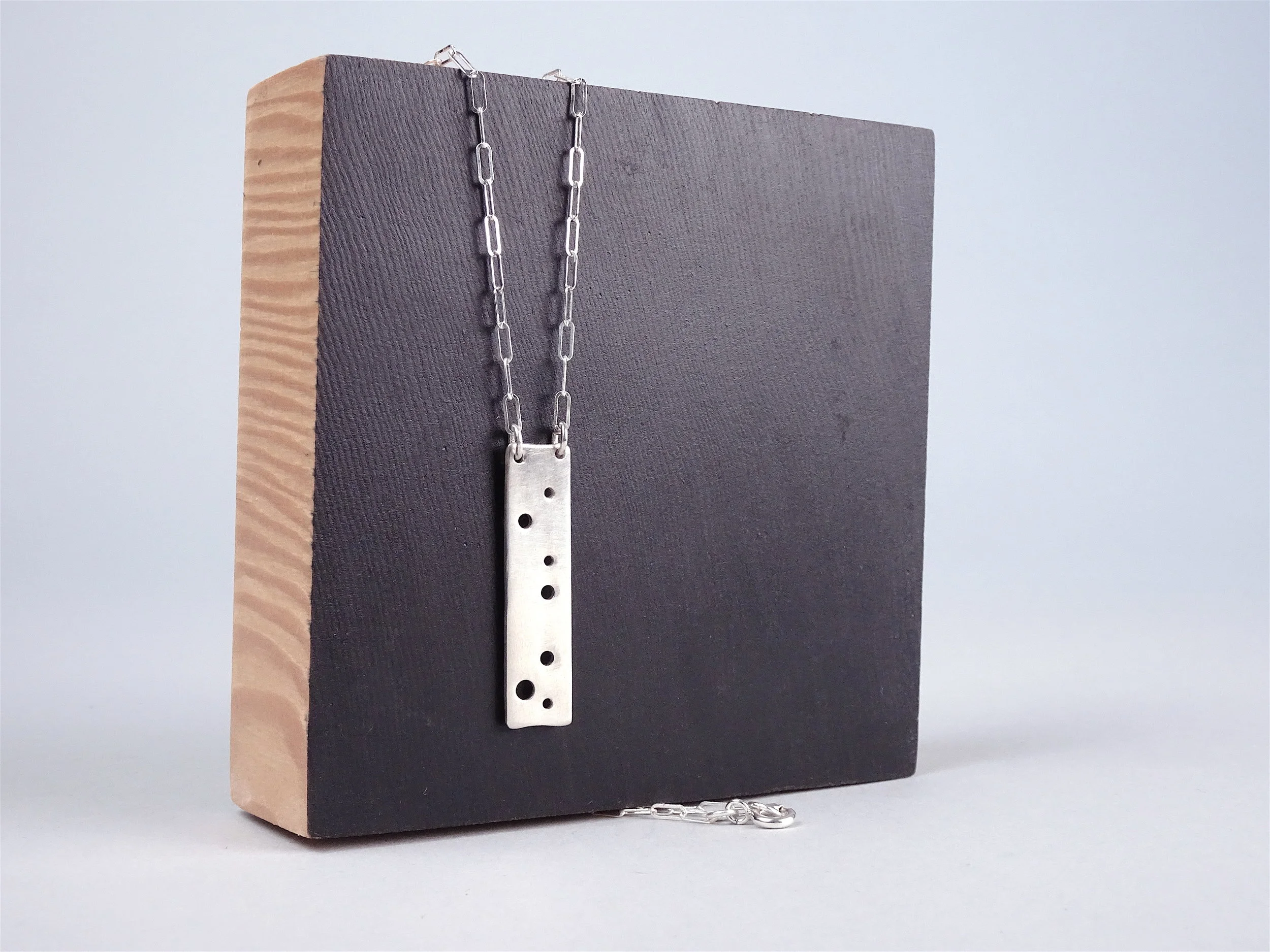 Constellation necklace vert 4.JPG