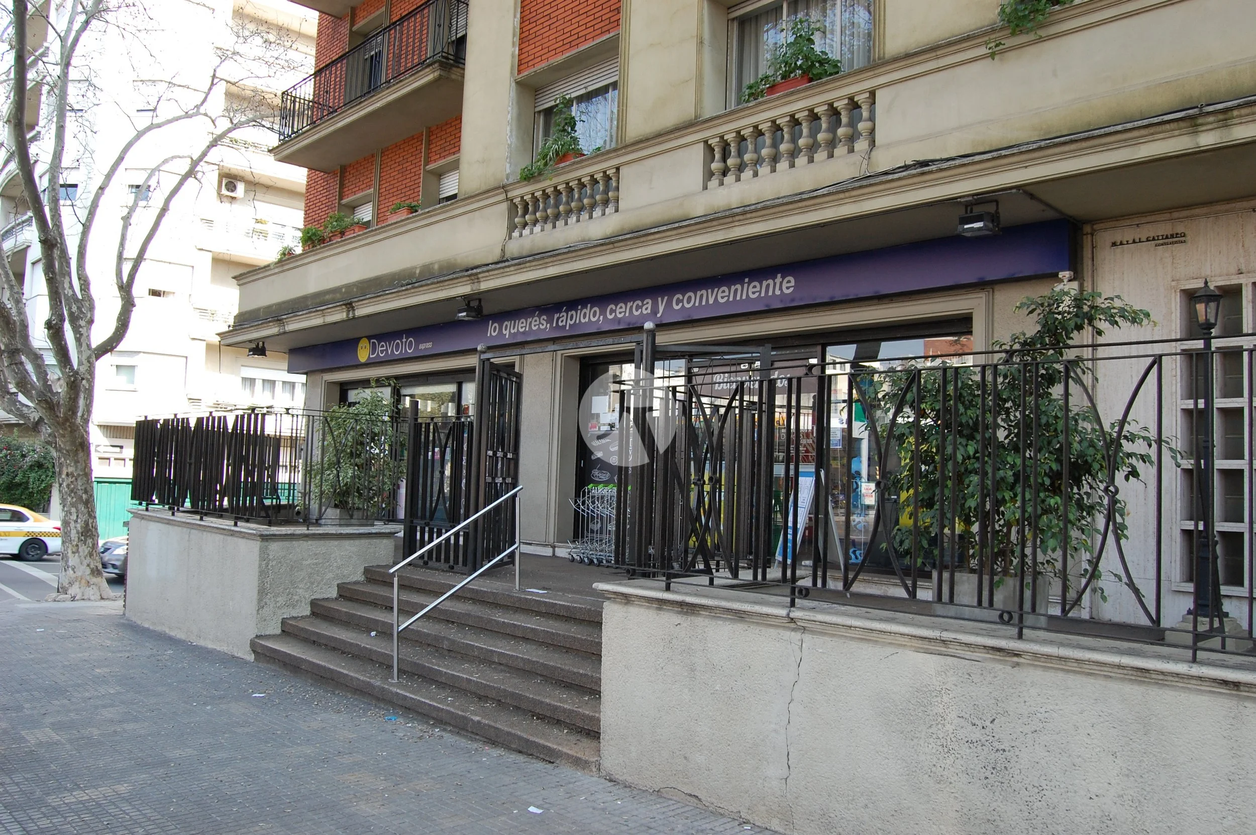 BULEVAR ARTIGAS - MVD5004