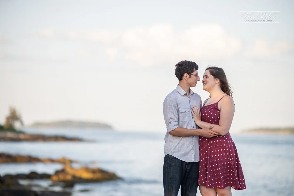 Marshall Point Lighthouse Engagement Photos-8.jpg