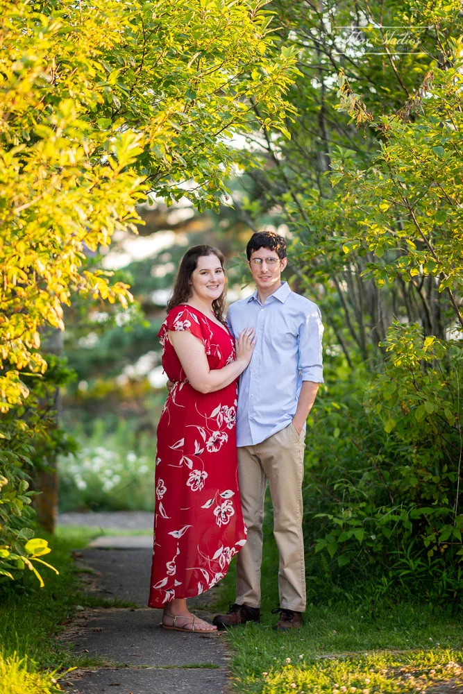 Marshall Point Lighthouse Engagement Photos-12.jpg