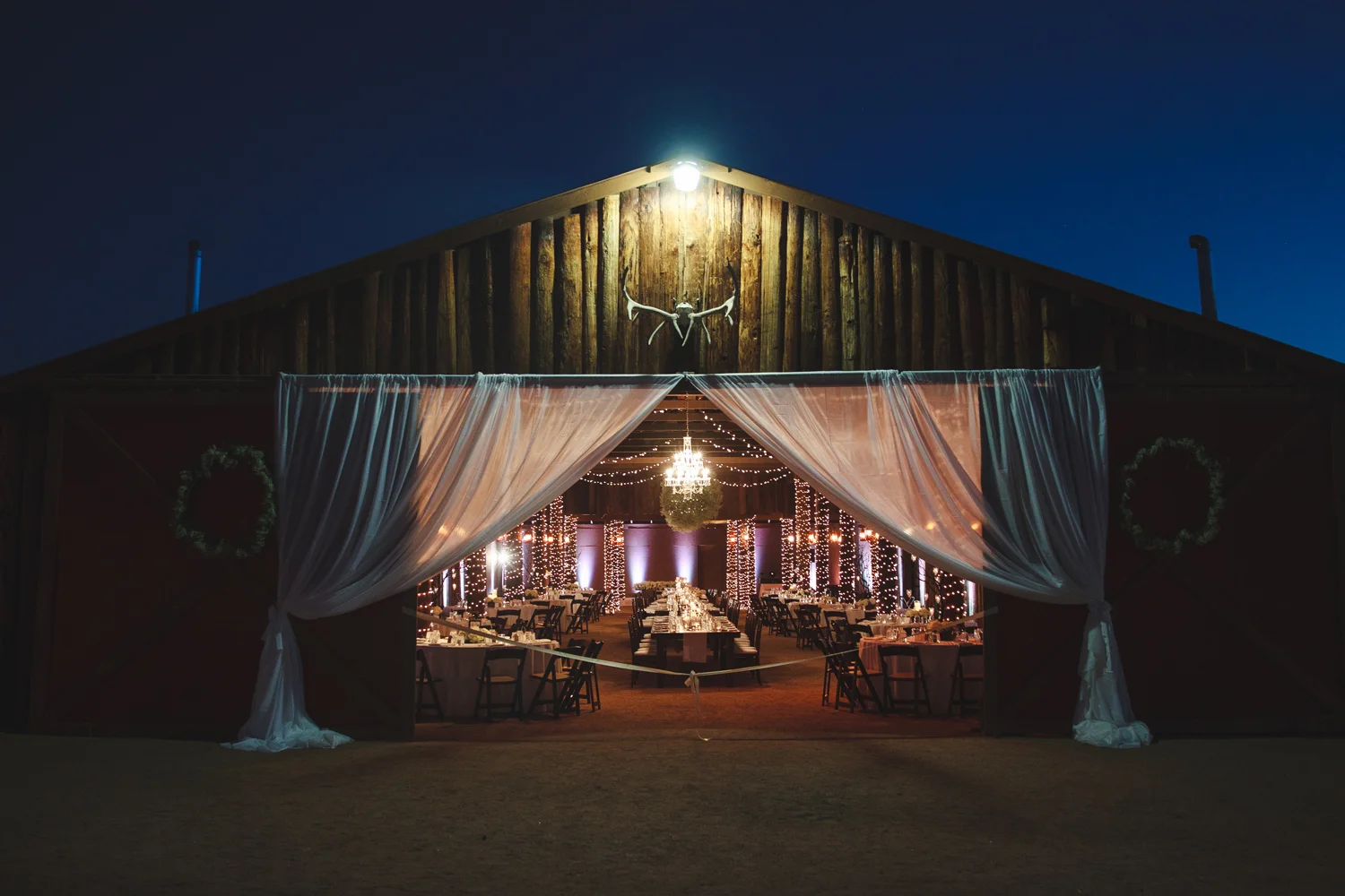 Eyes2See_Venue_Desert_Foothills014.jpg