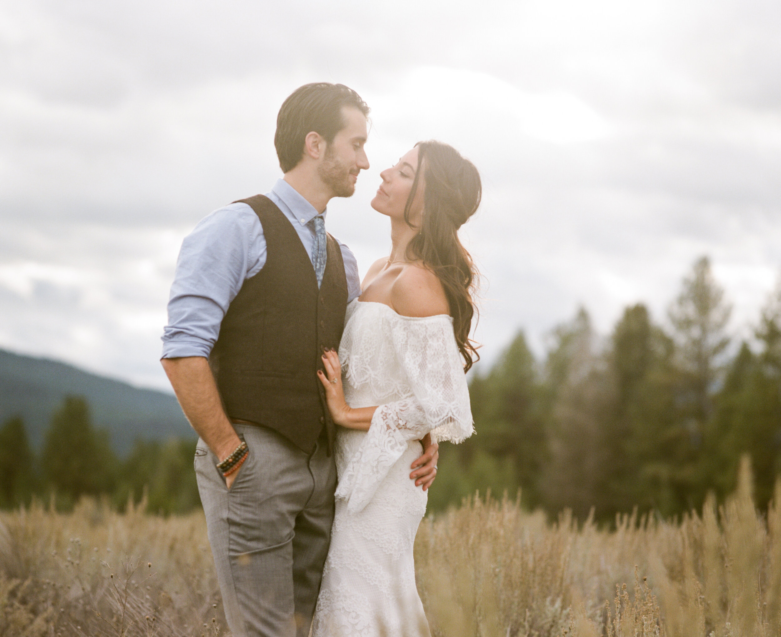  Wedding Photography by Stuart Thurlkill of Eyes 2 See Photography. Wedding is in Big sky Montana at the resort at Paws up in Greenough. 