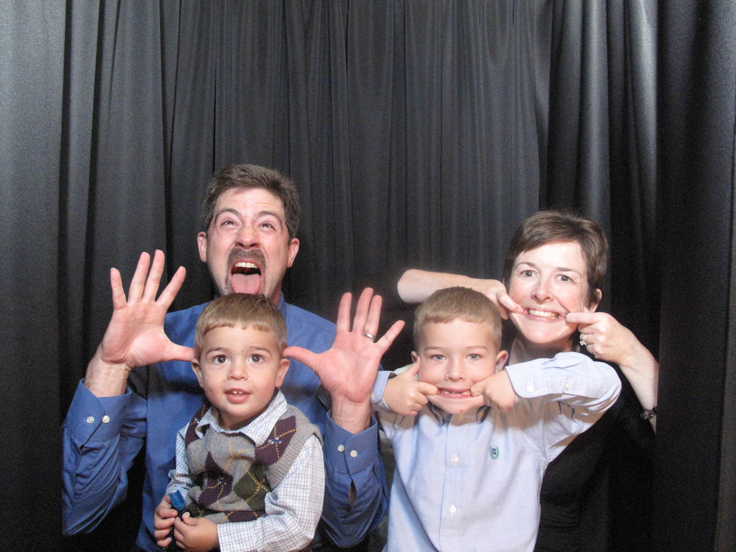 Snapshot Photobooths at the Versailles Ballroom at the Ramada Inn in Toms River