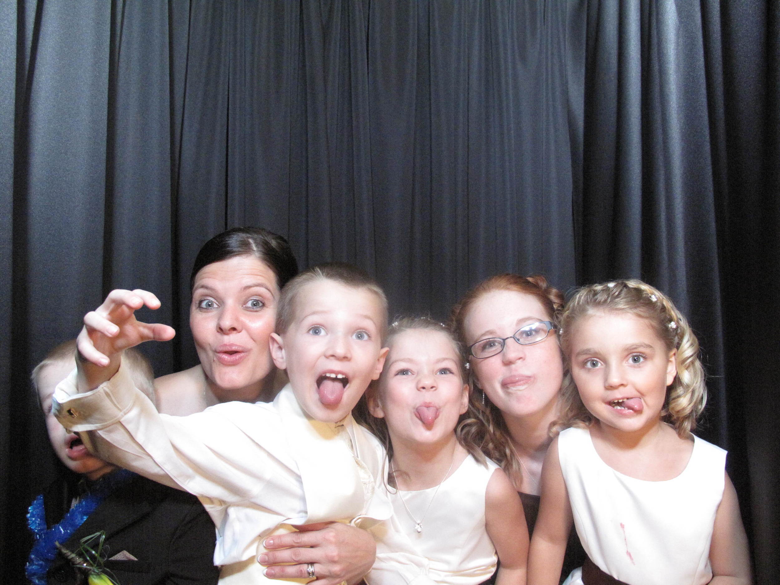 Snapshot Photobooths at the Versailles Ballroom at the Ramada Inn in Toms River