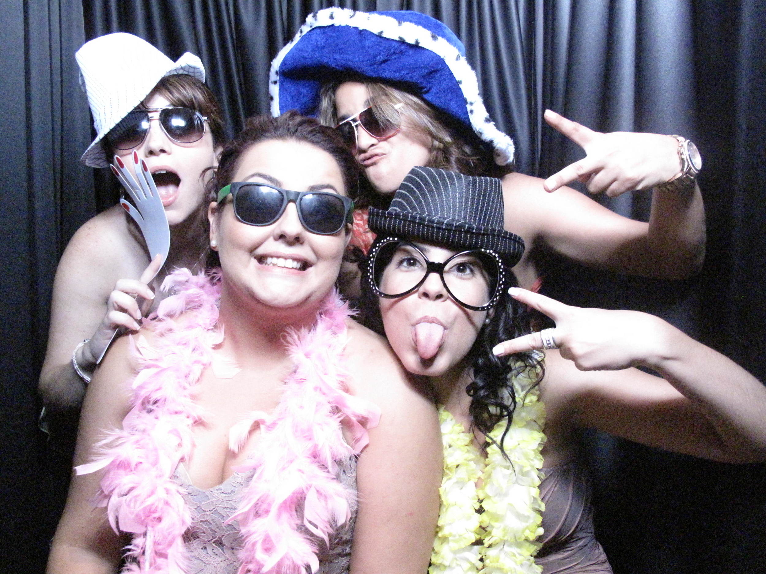 Snapshot Photobooths at Lakeside Manor