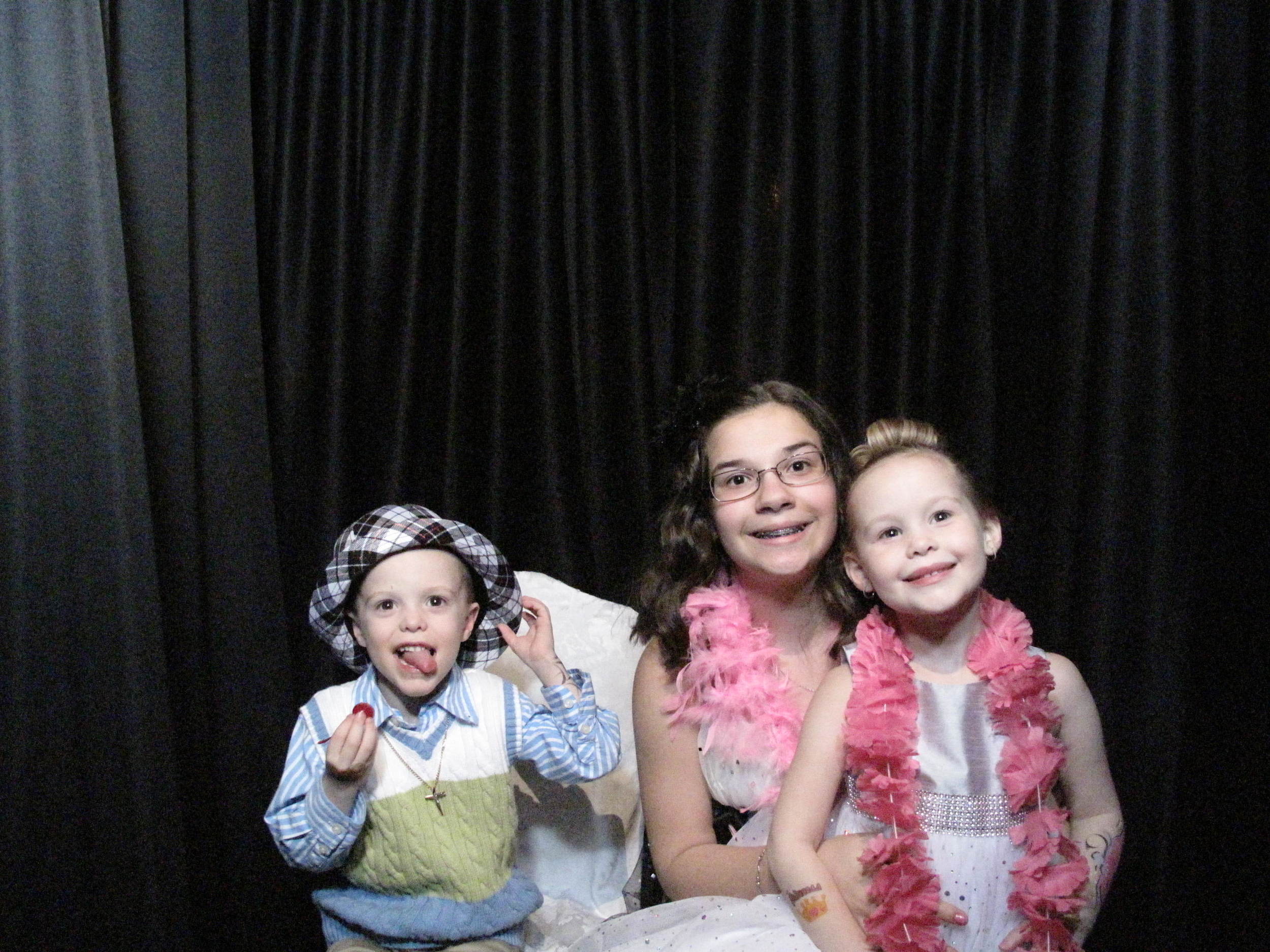 Snapshot Photobooths at El Caribe in Brooklyn, NY