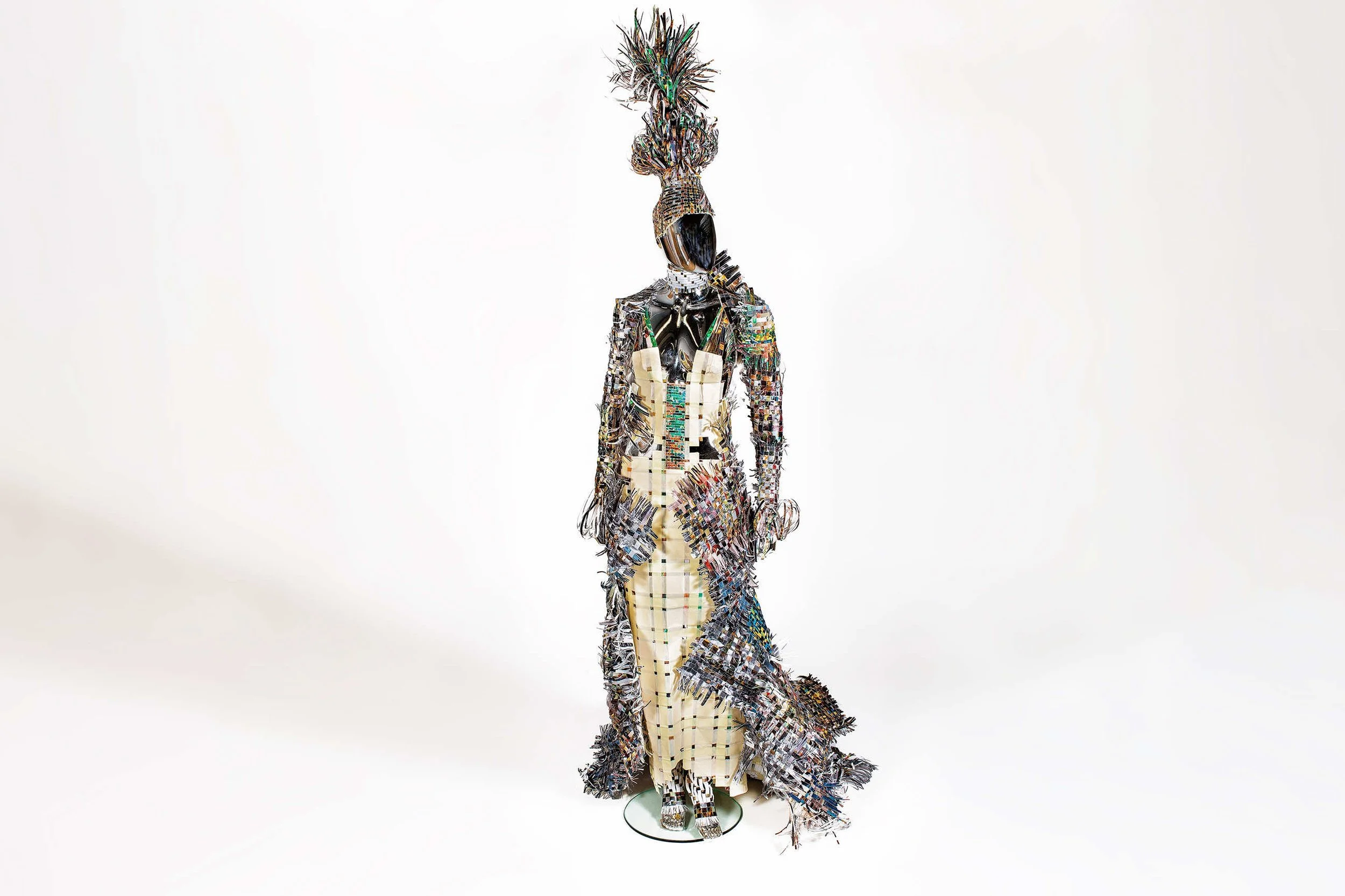 324629_THREADS_-Woven_-Final-Artwork_ALS.jpg