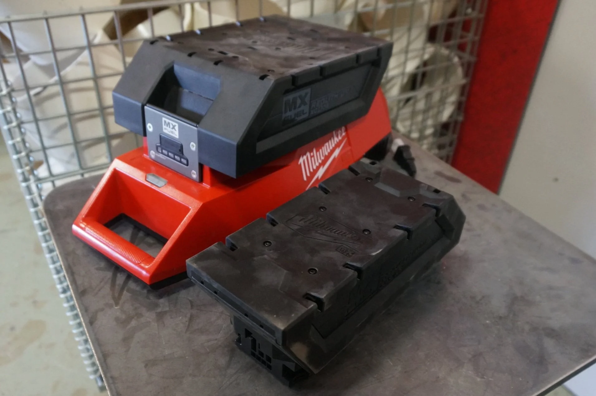 Milwaukee Tool Announces MX Fuel, a New Battery Platform for Light