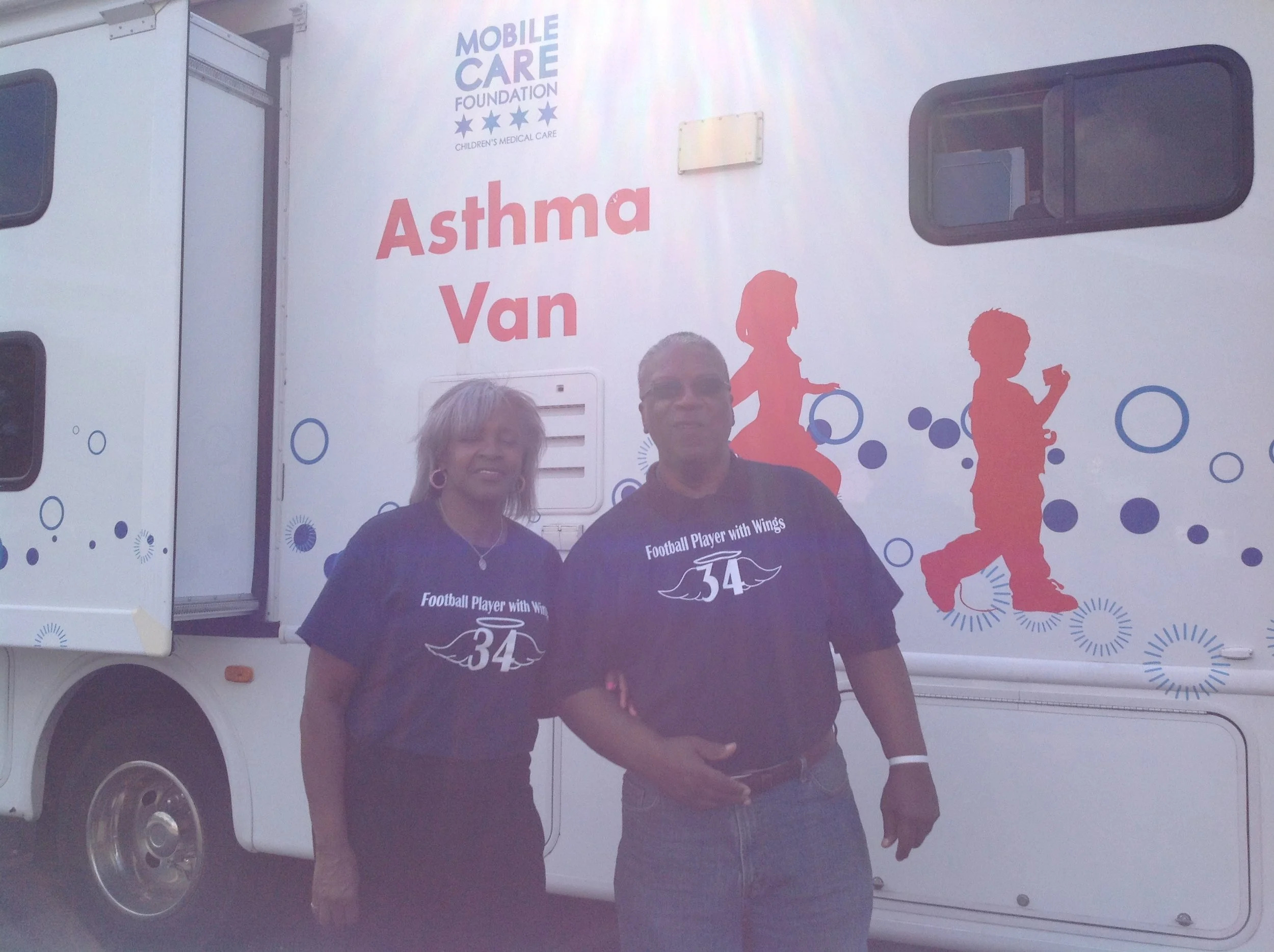 CDR Youth Asthma Foundation partnered with MobileCare Chicago Asthma Van to provide asthma management education and screenings at the AKArama Foundation Back to School Health Fair.
