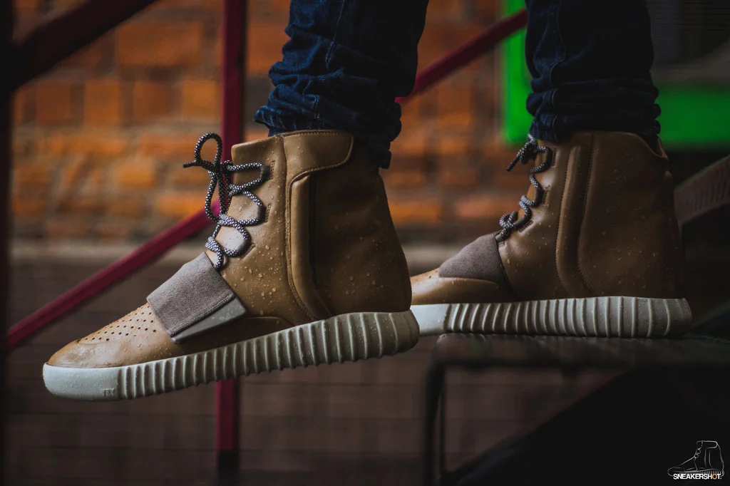 yeezy 750 tan