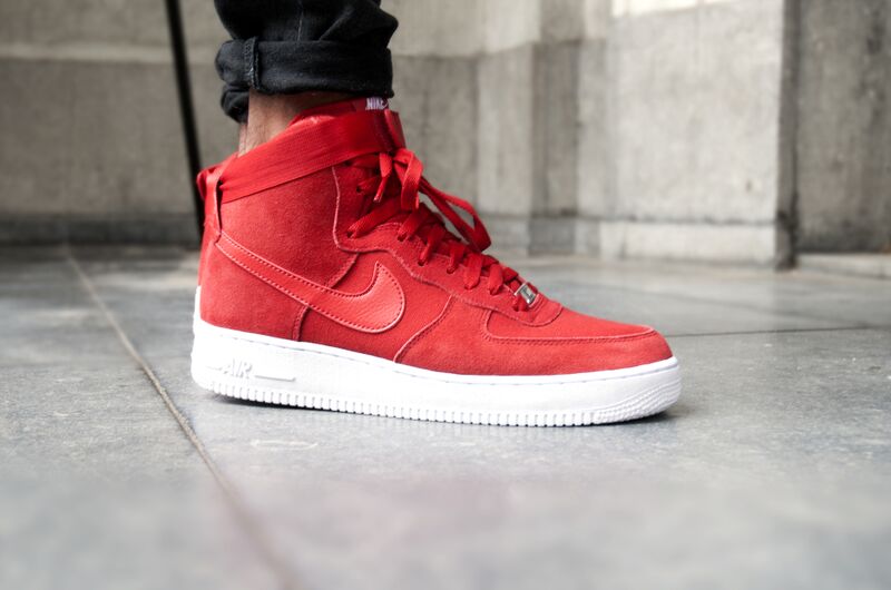 nike air force 1 07 red suede