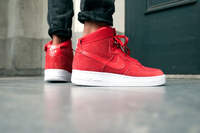 nike air force 1 07 red suede