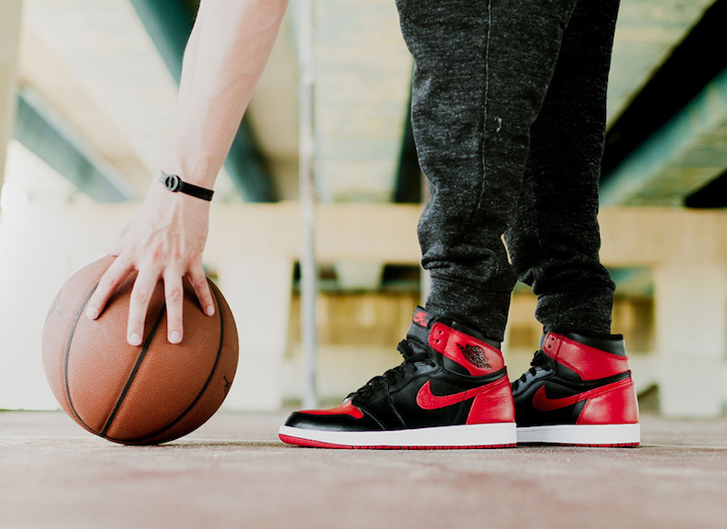 jordan 1 banned on feet