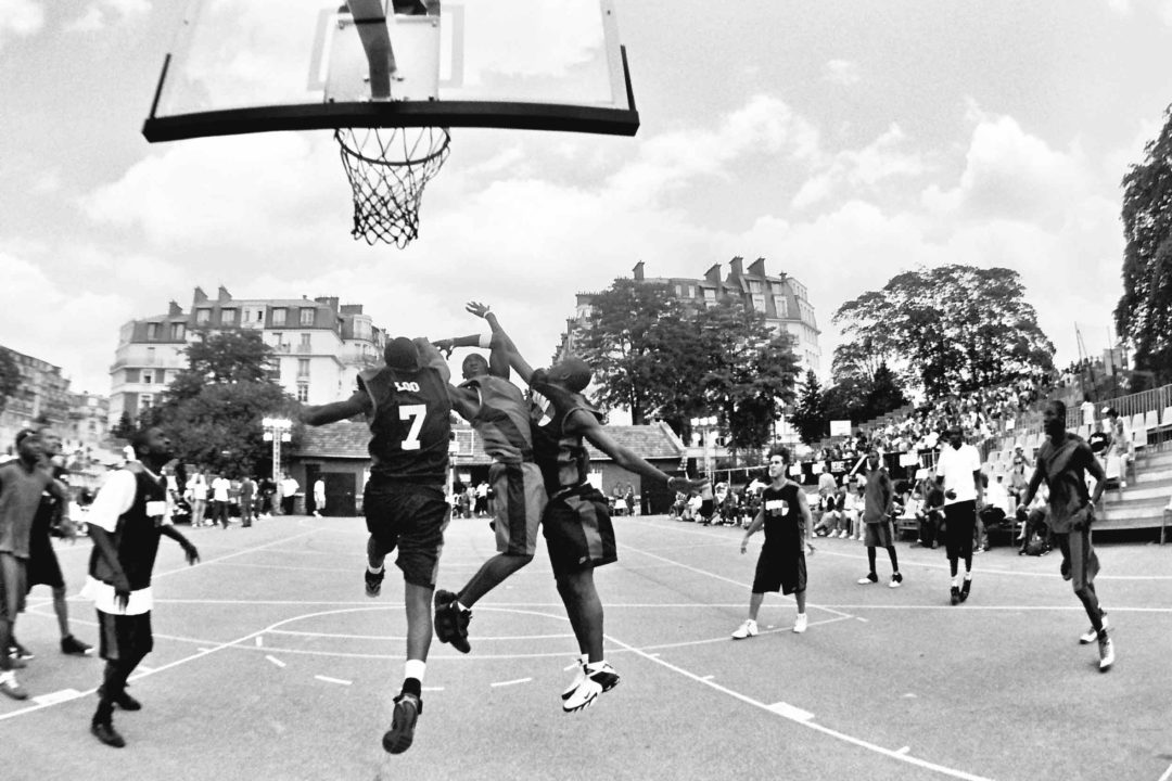 Ball street. Стритбол Франция 1990. Стритбол Франция 1991. Уличный баскетбол Америка. Стритбол в Америке.
