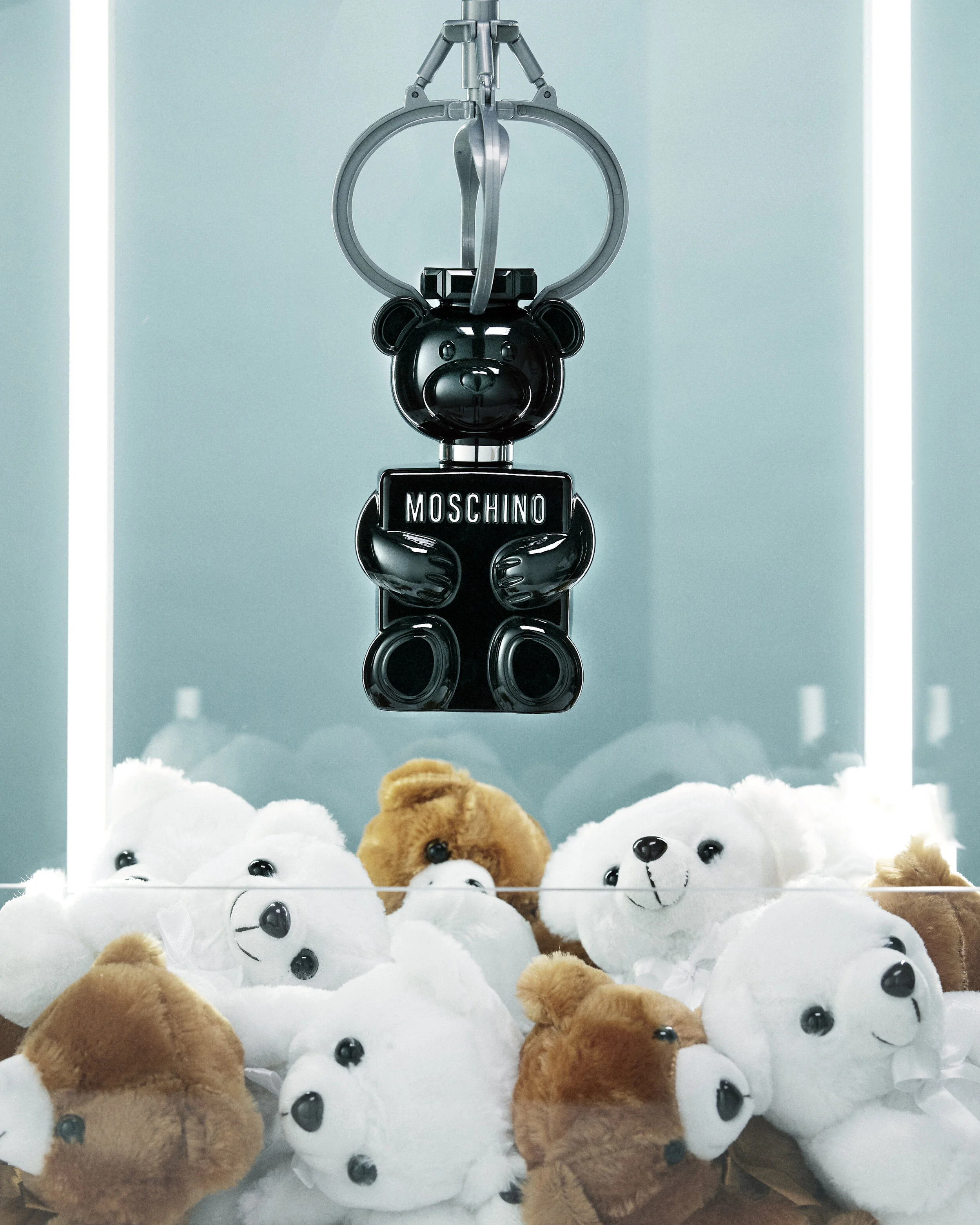 Moschino4.jpg
