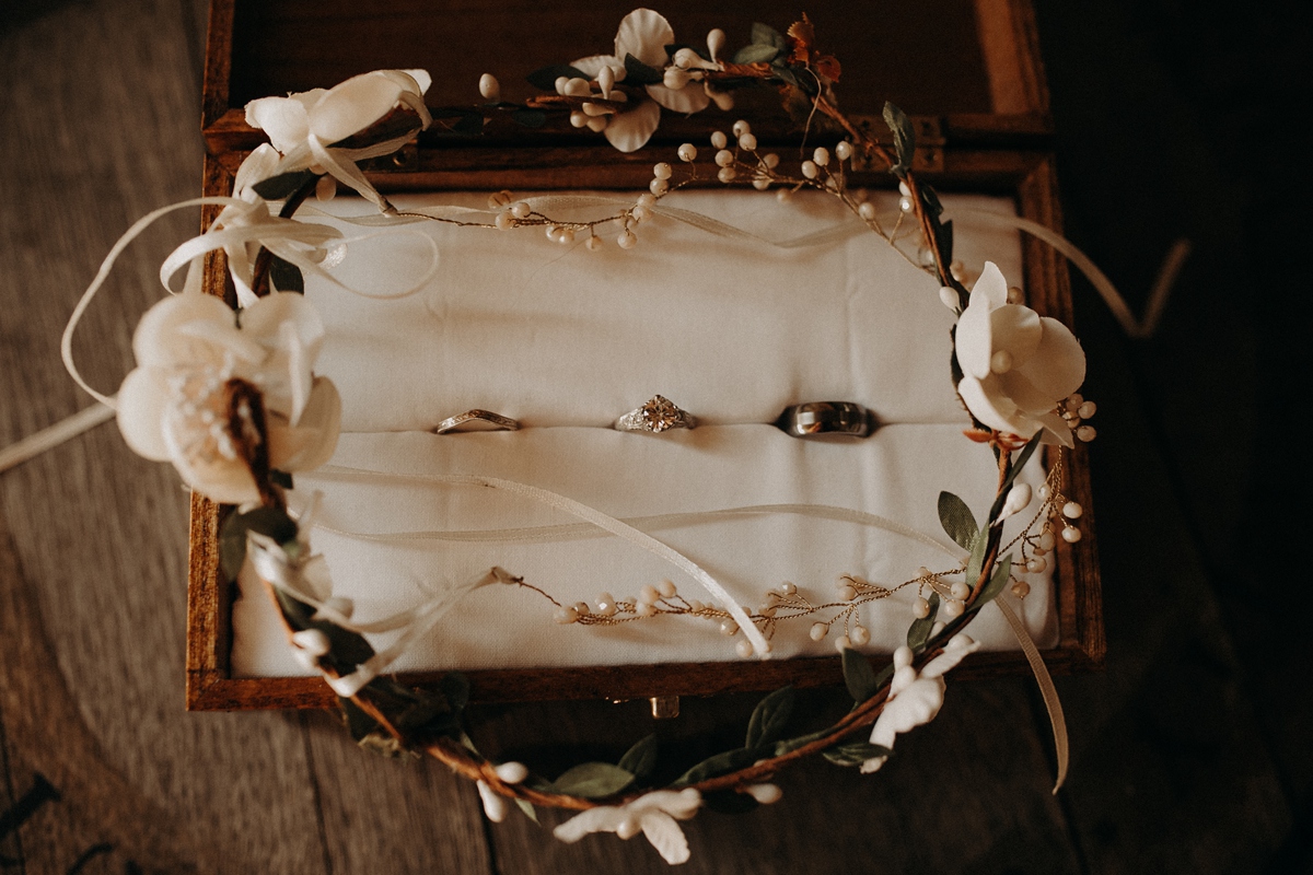 BloomLakeBarnWedding_11.jpg