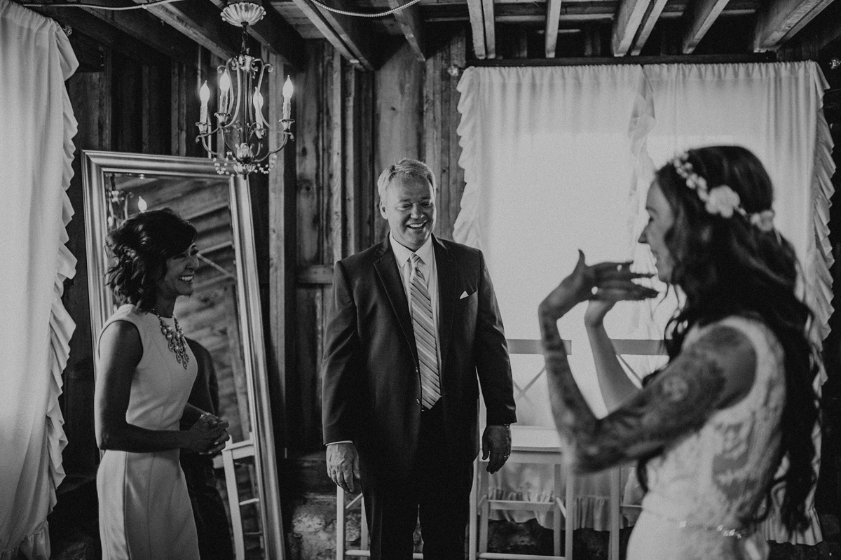 BloomLakeBarnWedding_86.jpg