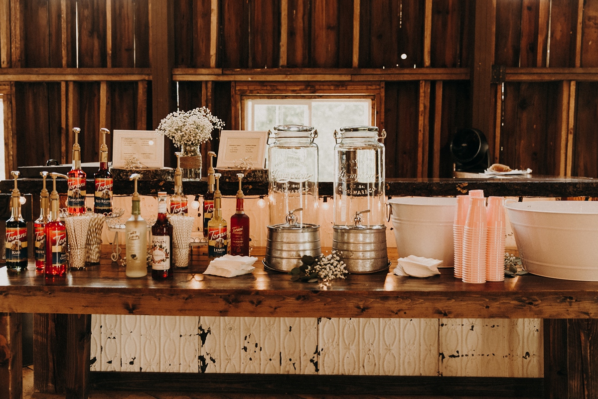 BloomLakeBarnWedding_100.jpg