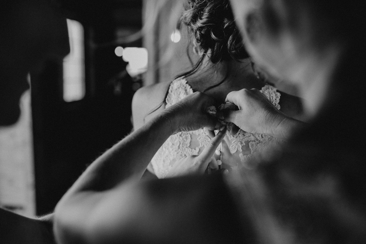 BloomLakeBarnWedding_40.jpg