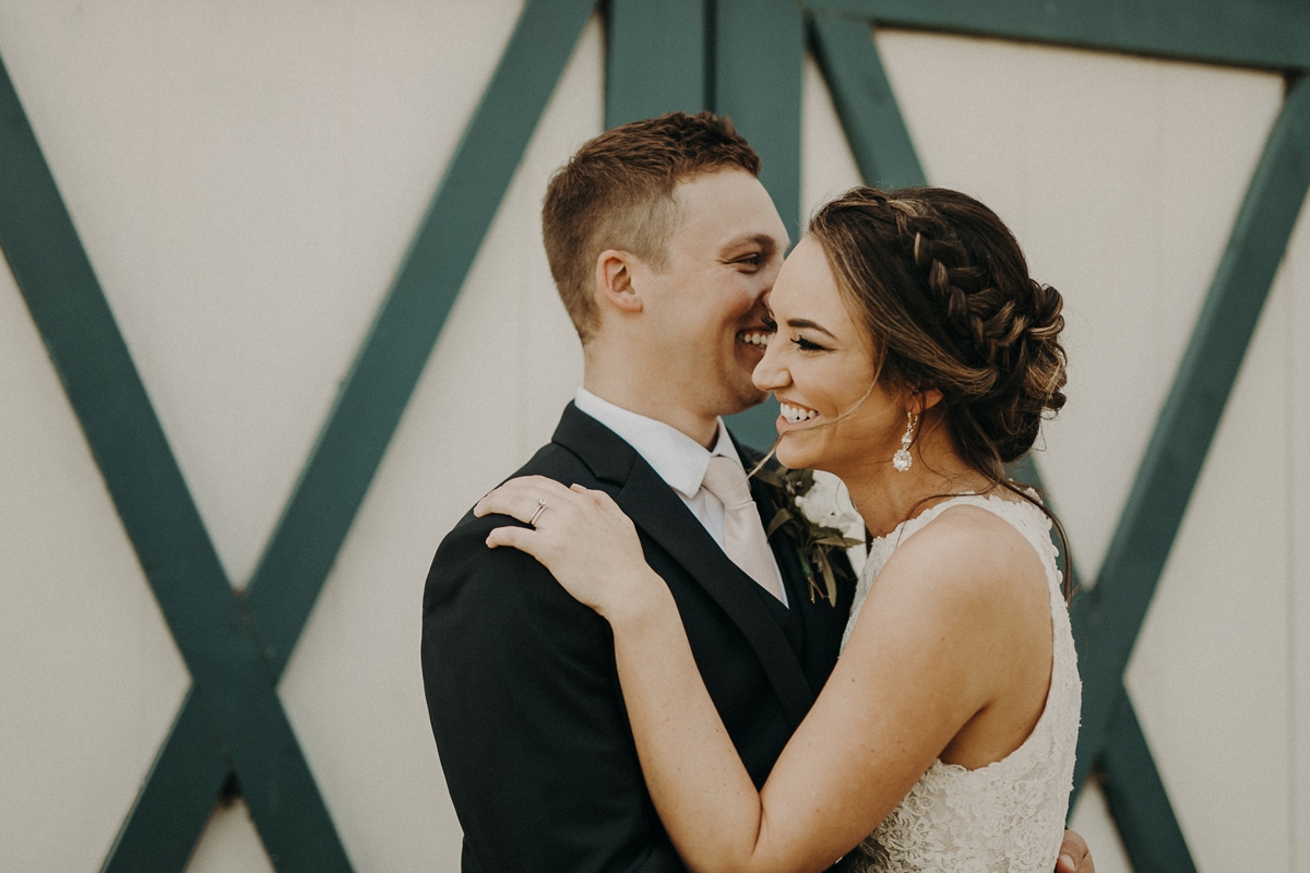 BloomLakeBarnWedding_68.jpg