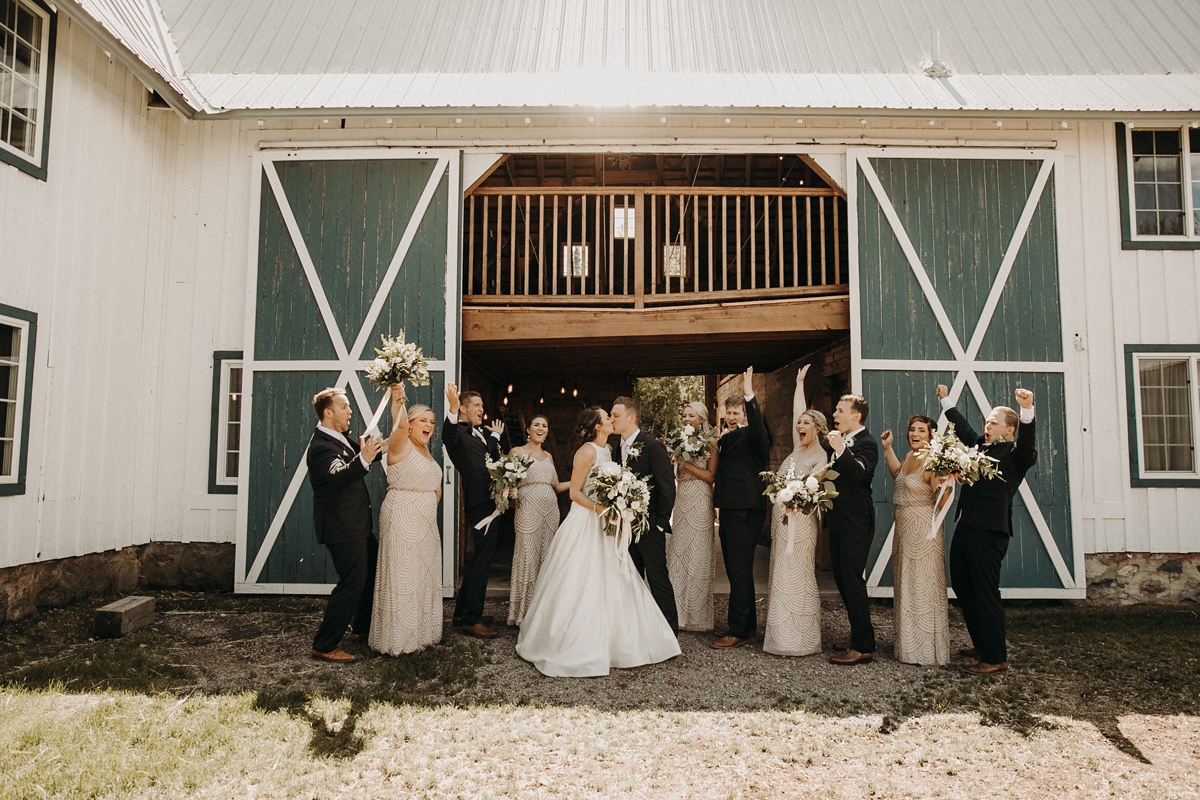 BloomLakeBarnWedding_76.jpg