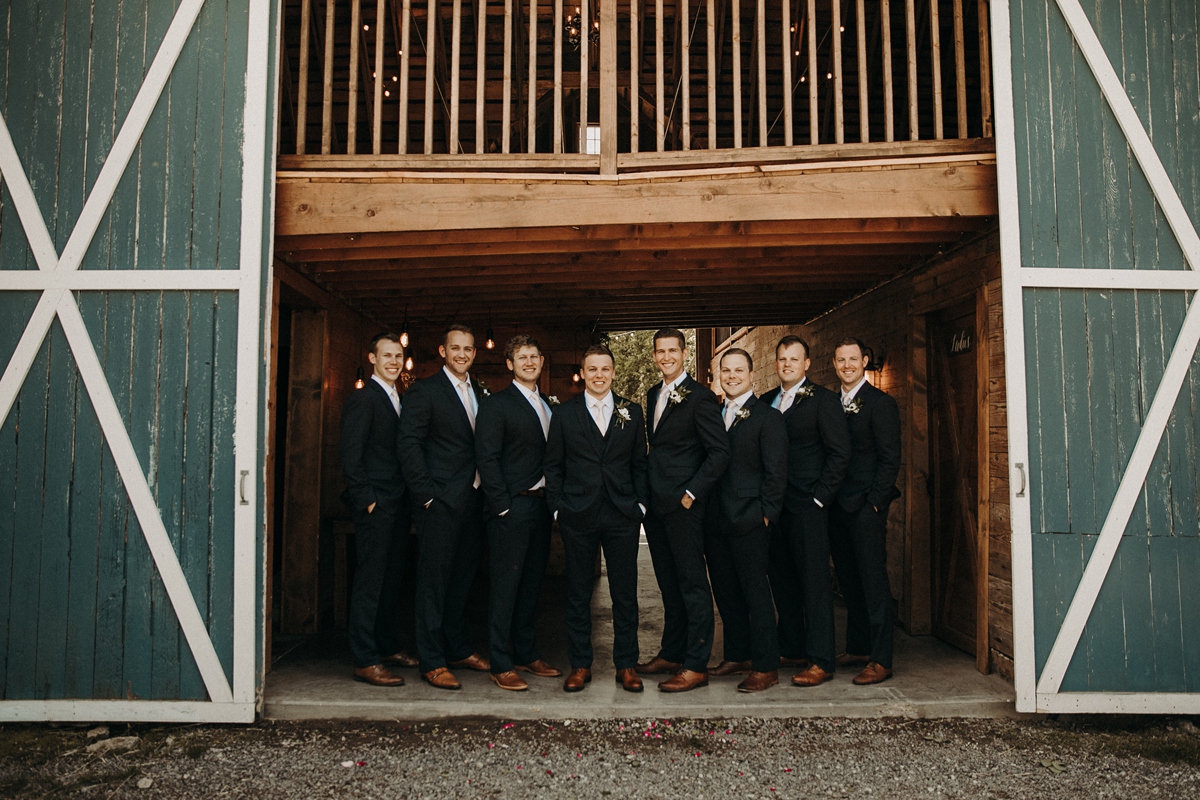 BloomLakeBarnWedding_79.jpg