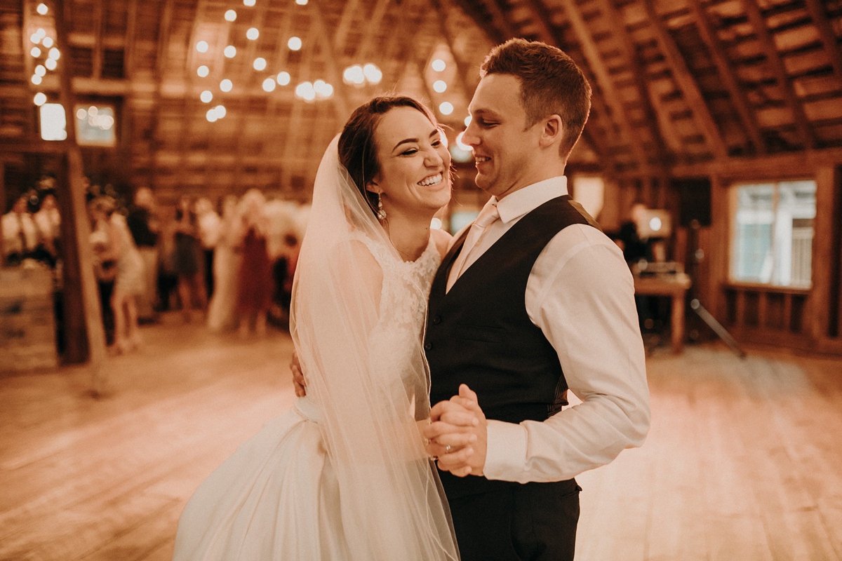 BloomLakeBarnWedding_167.jpg