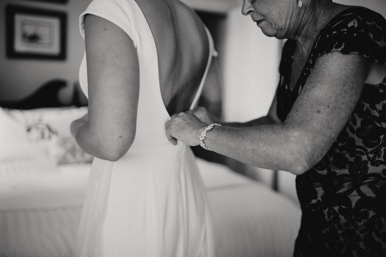 KitchiGammiClubDuluthWedding_81.jpg