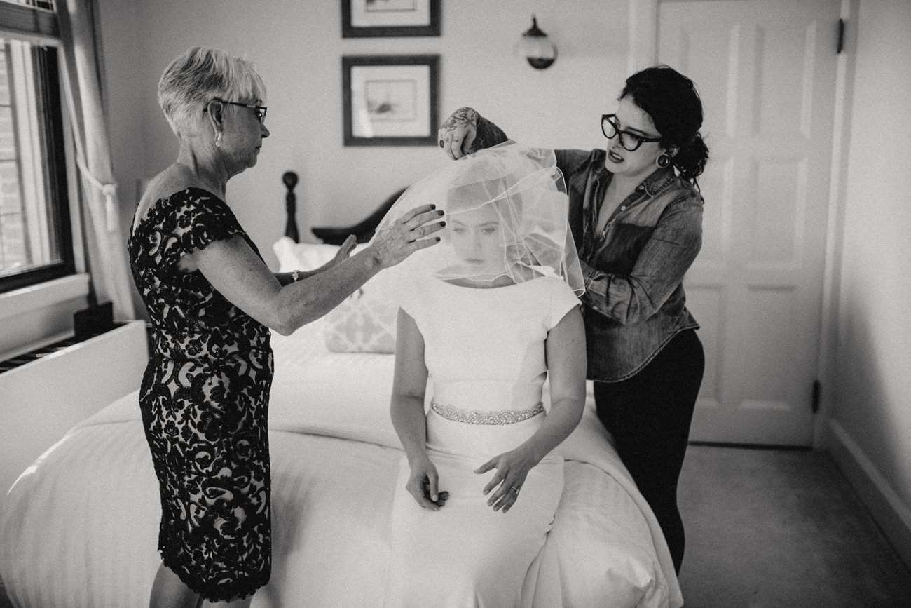 KitchiGammiClubDuluthWedding_91.jpg