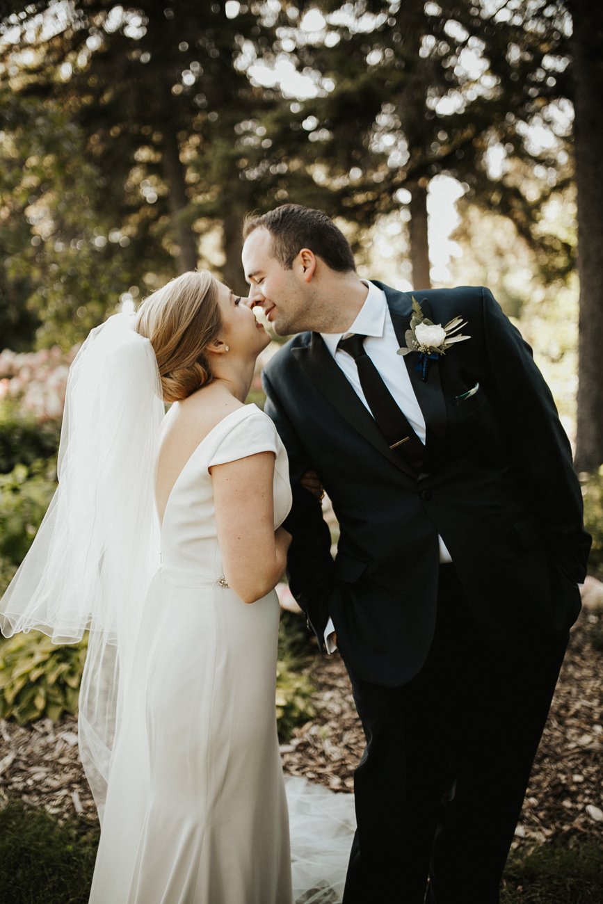 KitchiGammiClubDuluthWedding_147.jpg