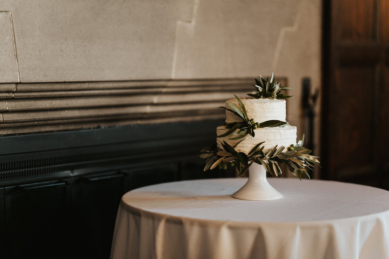KitchiGammiClubDuluthWedding_248.jpg