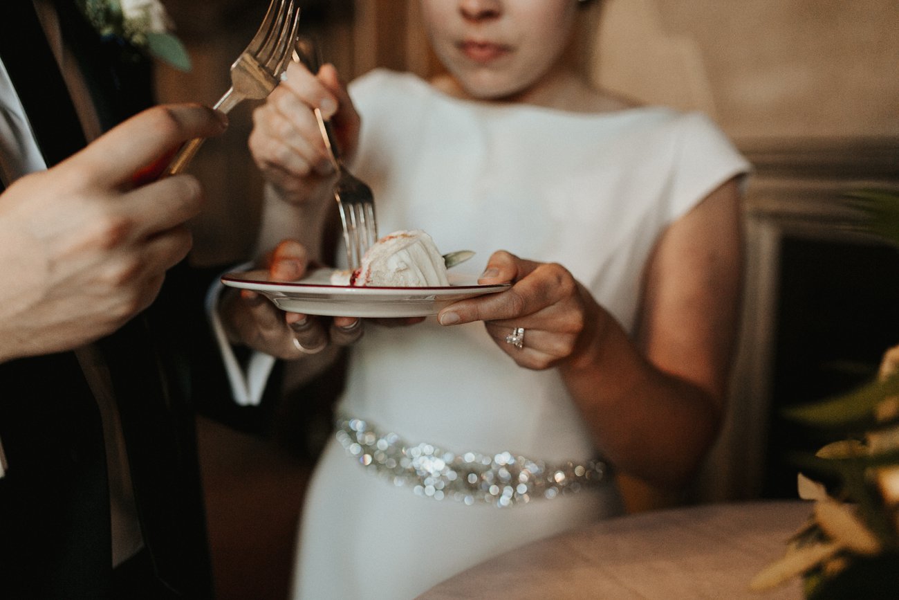 KitchiGammiClubDuluthWedding_258.jpg