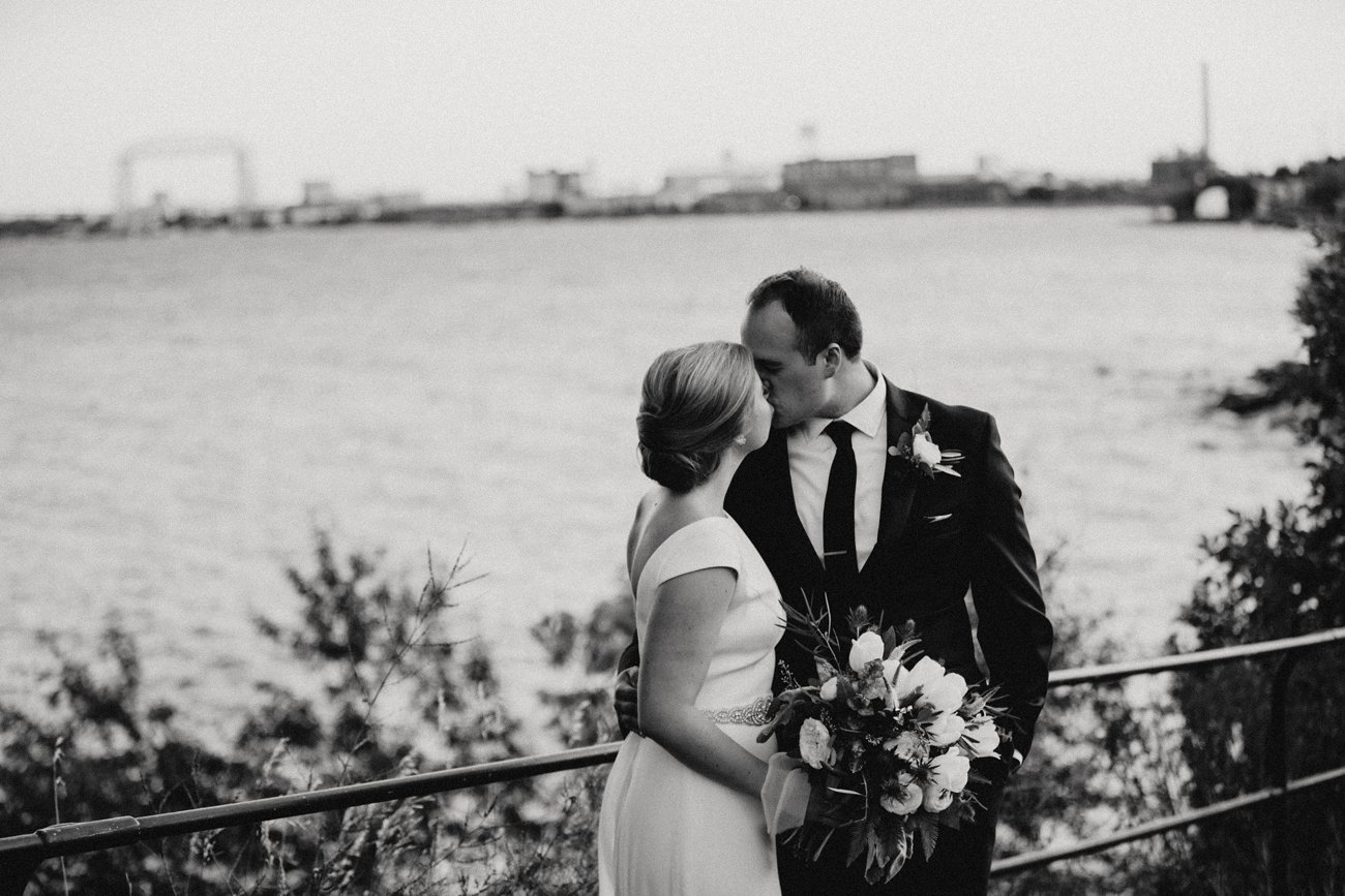 KitchiGammiClubDuluthWedding_276.jpg