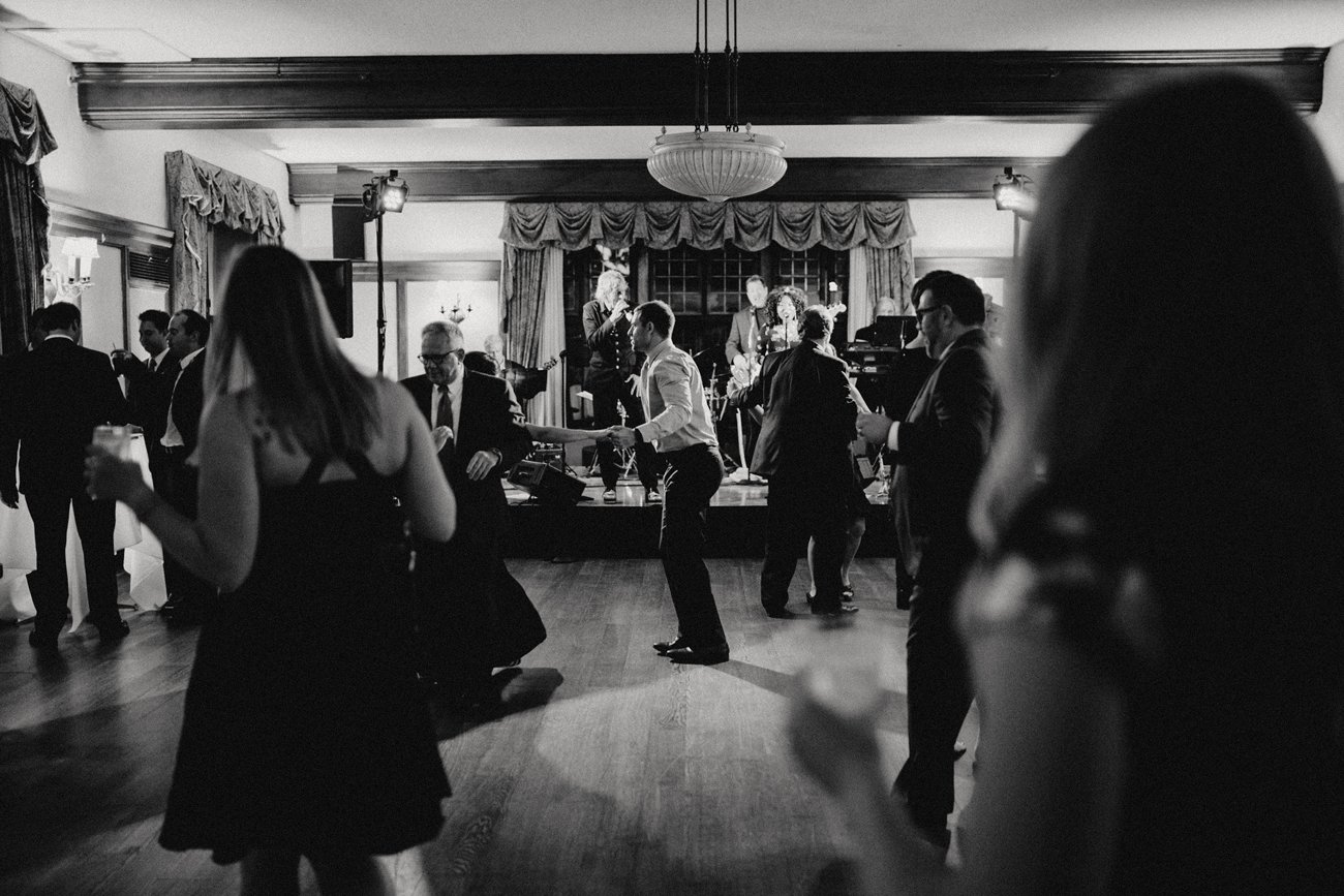 KitchiGammiClubDuluthWedding_307.jpg