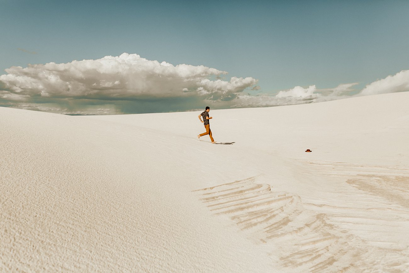 WhiteSandDunesEngagement_17.jpg