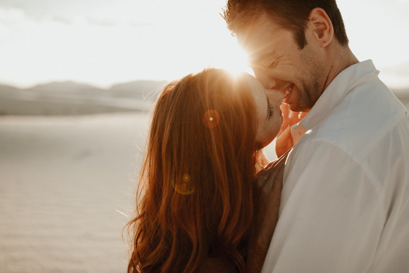 WhiteSandDunesEngagement_123.jpg