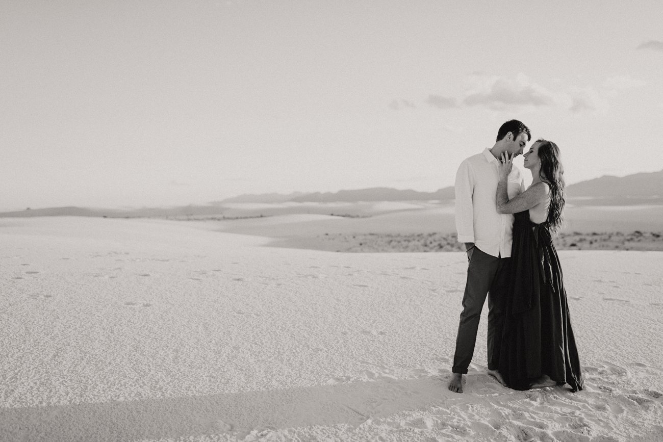 WhiteSandDunesEngagement_138.jpg