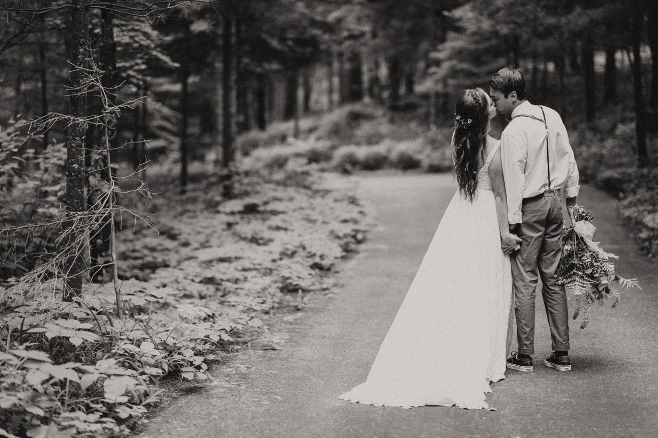 MinnesotaBarnWedding_104.jpg
