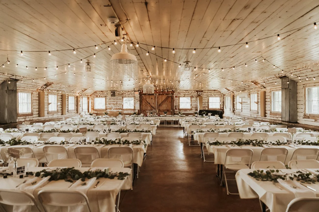 MinnesotaBarnWedding_124.jpg