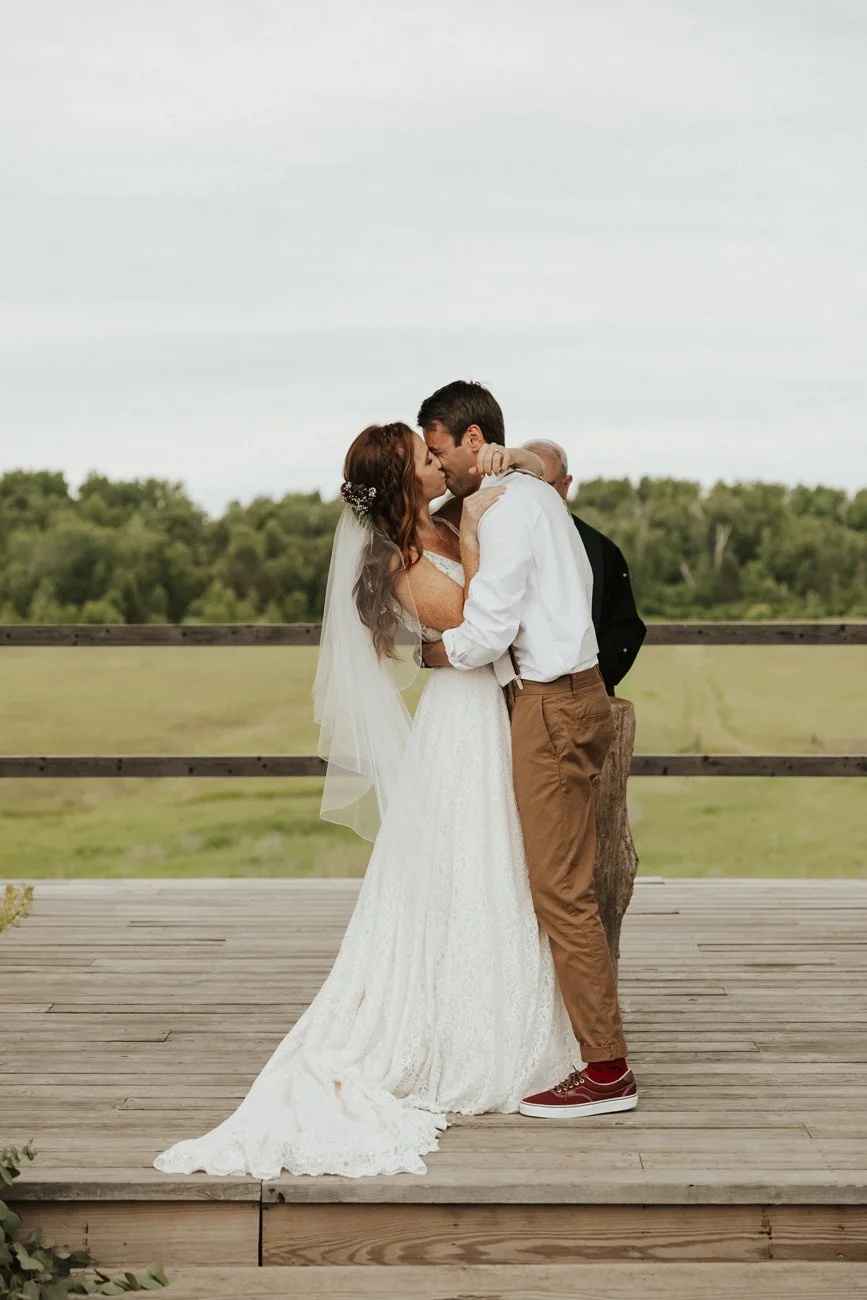 MinnesotaBarnWedding_214.jpg