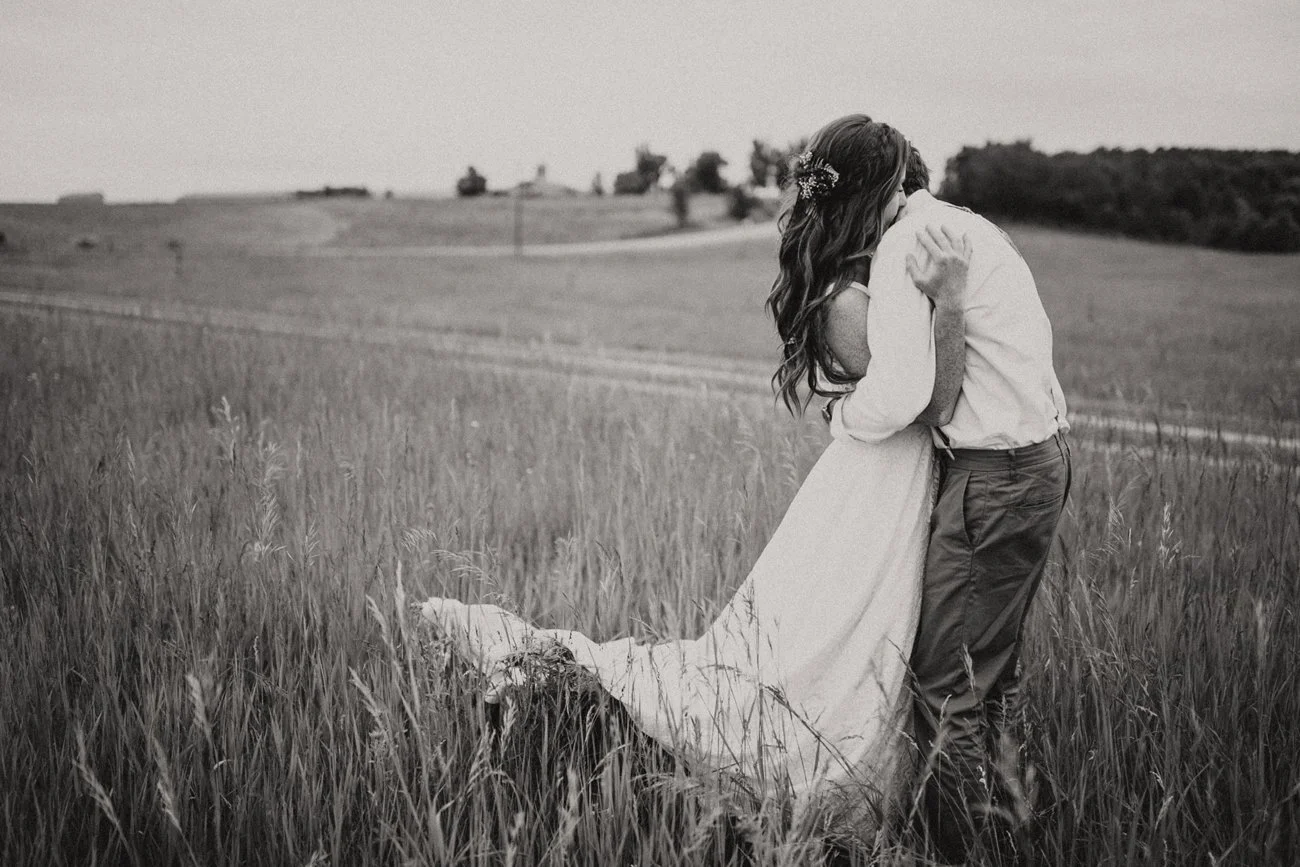 MinnesotaBarnWedding_277.jpg