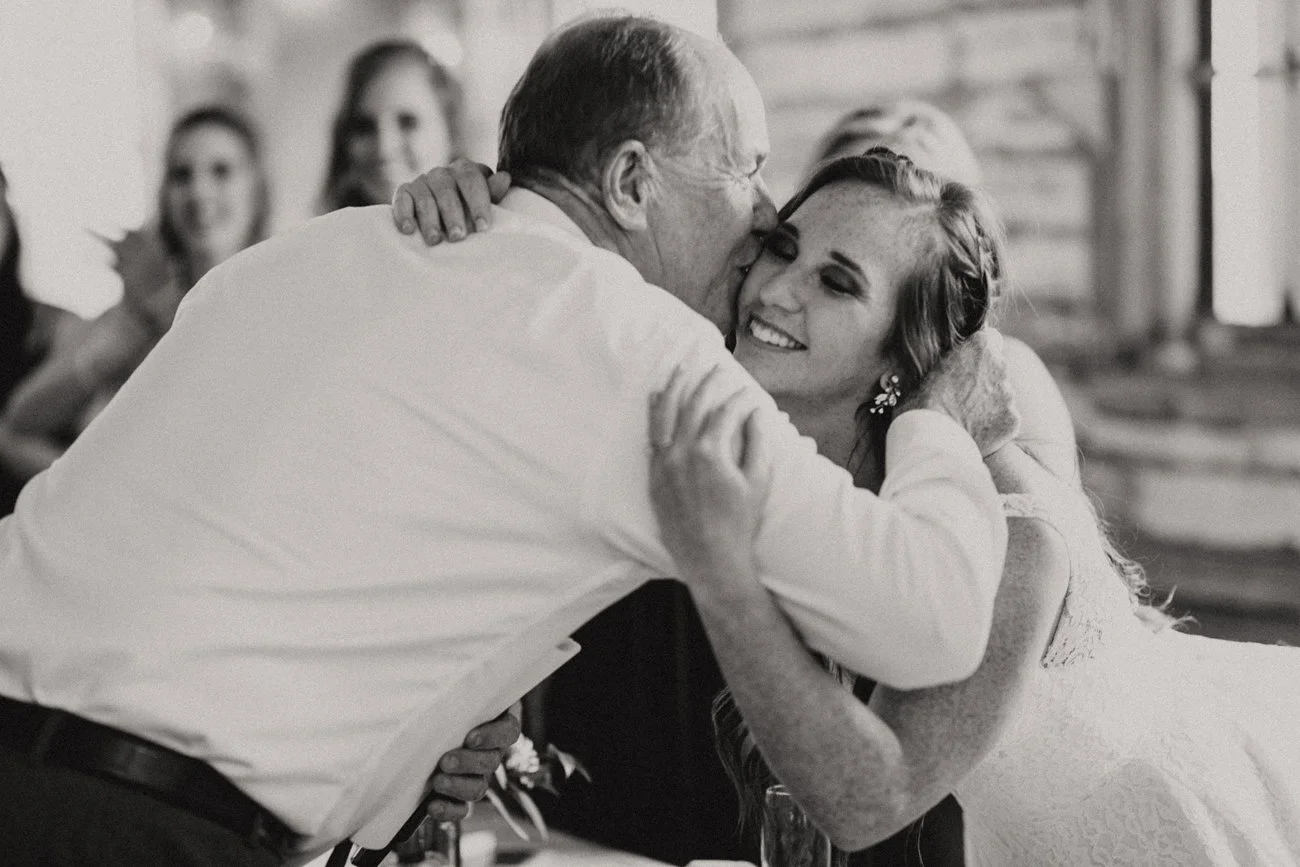 MinnesotaBarnWedding_368.jpg