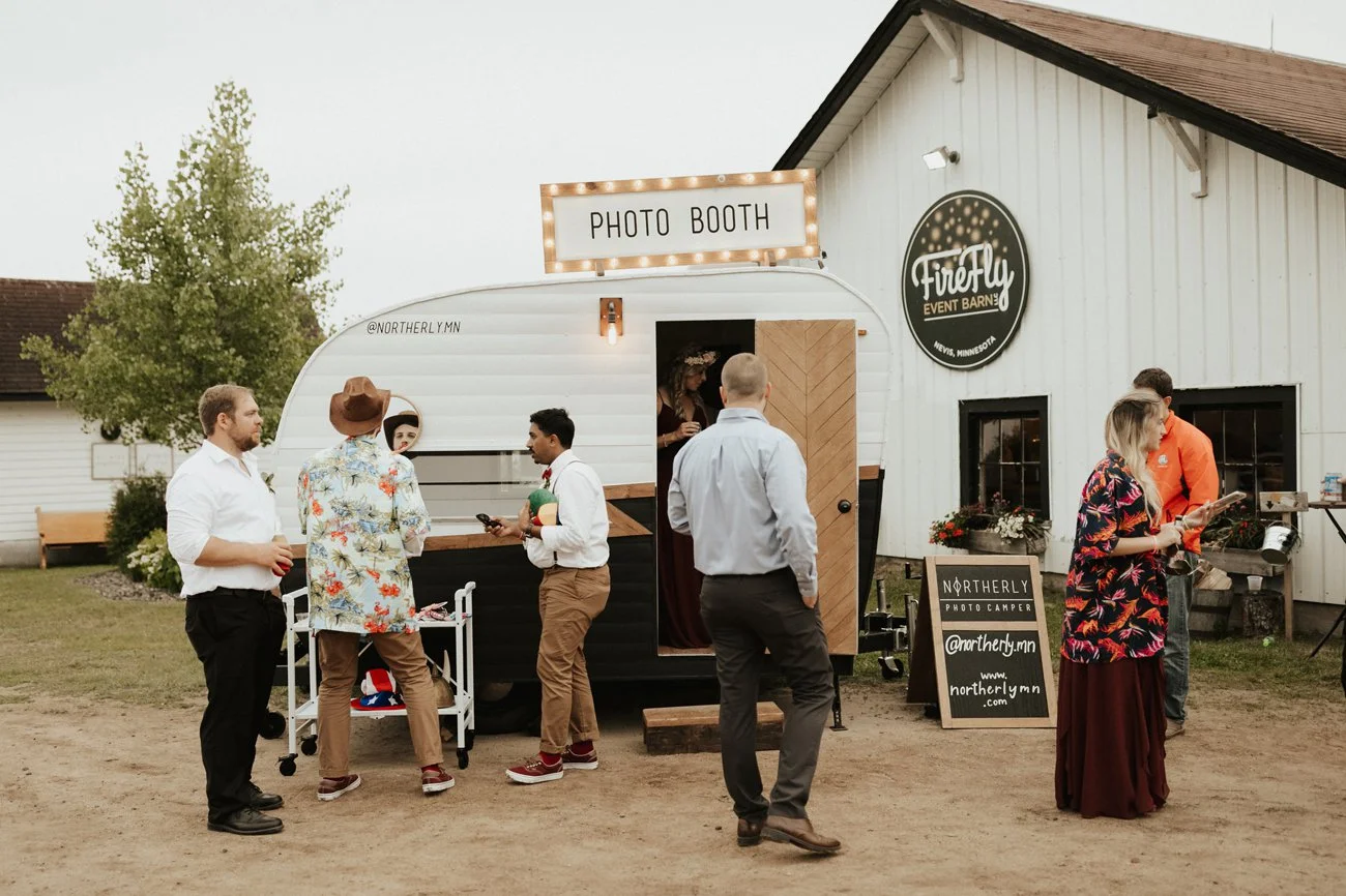 MinnesotaBarnWedding_371.jpg